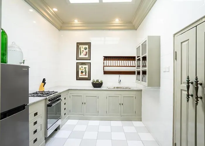 The Gatehouse - Stylish And Unique Luxury Pool Villa, Great Location! *