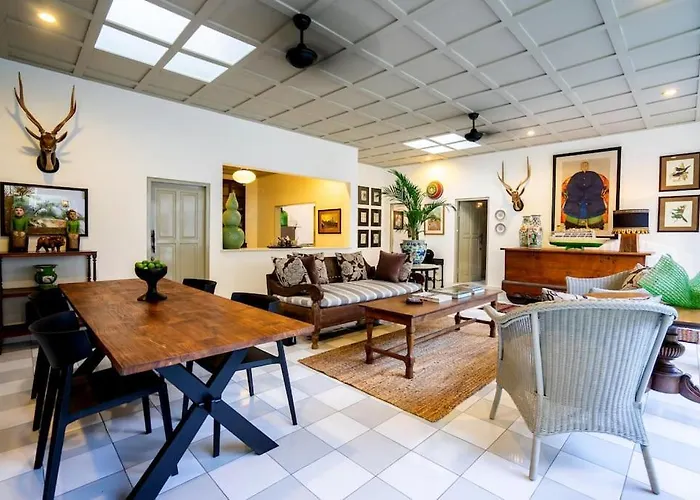 The Gatehouse - Stylish And Unique Luxury Pool Villa, Great Location! Seminyak (Bali)